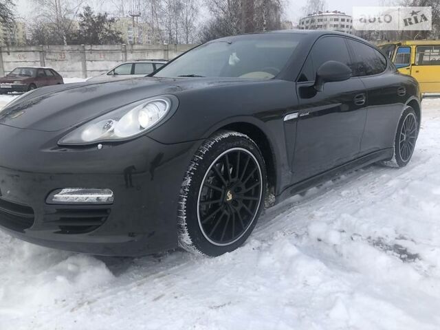 Коричневий Порше Panamera, об'ємом двигуна 0 л та пробігом 68 тис. км за 42000 $, фото 1 на Automoto.ua