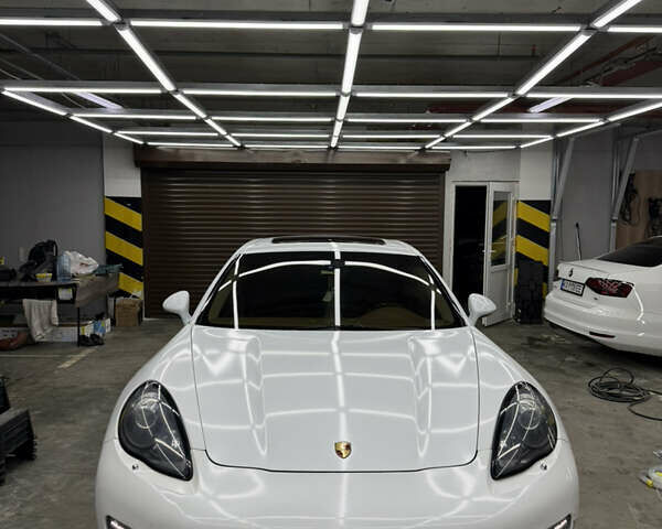 Порше Panamera, об'ємом двигуна 4.8 л та пробігом 64 тис. км за 25000 $, фото 1 на Automoto.ua
