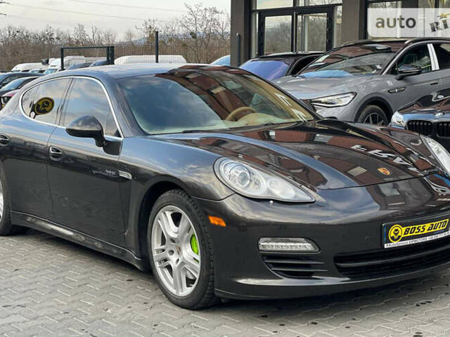 Порше Panamera, об'ємом двигуна 3 л та пробігом 211 тис. км за 26700 $, фото 1 на Automoto.ua