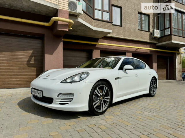 Порше Panamera, об'ємом двигуна 2.97 л та пробігом 173 тис. км за 25700 $, фото 1 на Automoto.ua