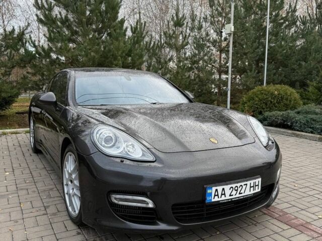 Сірий Порше Panamera, об'ємом двигуна 4.81 л та пробігом 168 тис. км за 15999 $, фото 1 на Automoto.ua