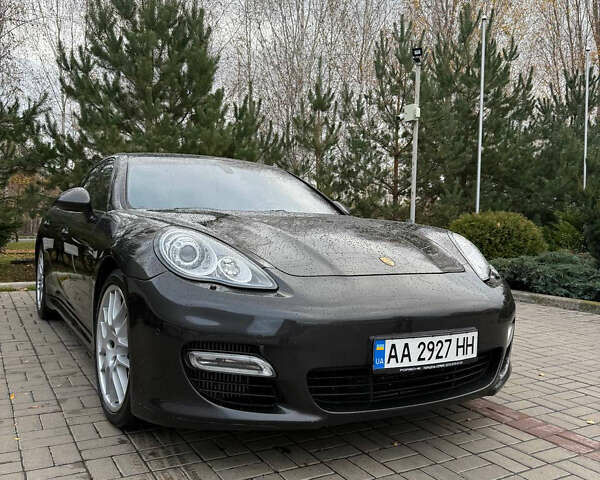 Серый Порше Панамера, объемом двигателя 4.81 л и пробегом 162 тыс. км за 19000 $, фото 1 на Automoto.ua