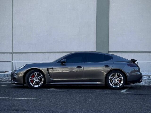 Сірий Порше Panamera, об'ємом двигуна 3.61 л та пробігом 123 тис. км за 21000 $, фото 1 на Automoto.ua