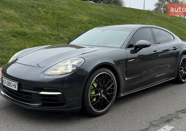 Серый Порше Панамера, объемом двигателя 2.89 л и пробегом 67 тыс. км за 65000 $, фото 1 на Automoto.ua