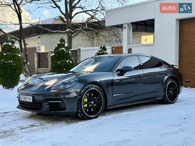 Сірий Порше Panamera, об'ємом двигуна 2.89 л та пробігом 67 тис. км за 54900 $, фото 1 на Automoto.ua