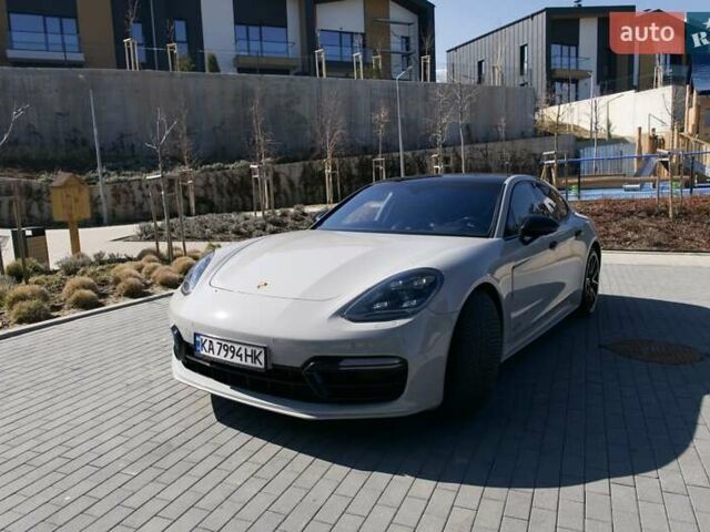 Серый Порше Панамера, объемом двигателя 4 л и пробегом 134 тыс. км за 86700 $, фото 1 на Automoto.ua