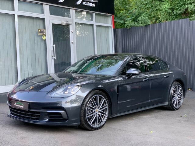 Сірий Порше Panamera, об'ємом двигуна 3 л та пробігом 42 тис. км за 79900 $, фото 1 на Automoto.ua