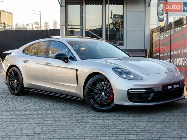 Сірий Порше Panamera, об'ємом двигуна 4 л та пробігом 51 тис. км за 77700 $, фото 1 на Automoto.ua