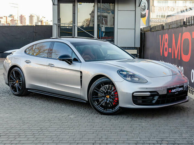 Сірий Порше Panamera, об'ємом двигуна 4 л та пробігом 30 тис. км за 99000 $, фото 1 на Automoto.ua