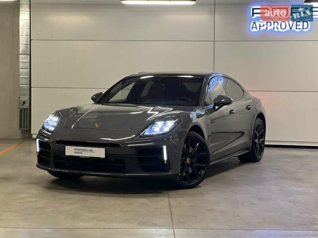 Сірий Порше Panamera, об'ємом двигуна 2.89 л та пробігом 7 тис. км за 177366 $, фото 1 на Automoto.ua