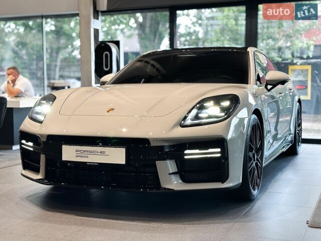 Сірий Порше Panamera, об'ємом двигуна 4 л та пробігом 1 тис. км за 225000 $, фото 1 на Automoto.ua