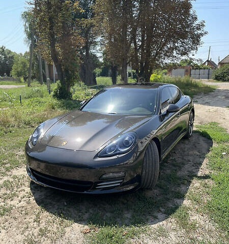 Сірий Порше Panamera, об'ємом двигуна 4.8 л та пробігом 131 тис. км за 28000 $, фото 1 на Automoto.ua