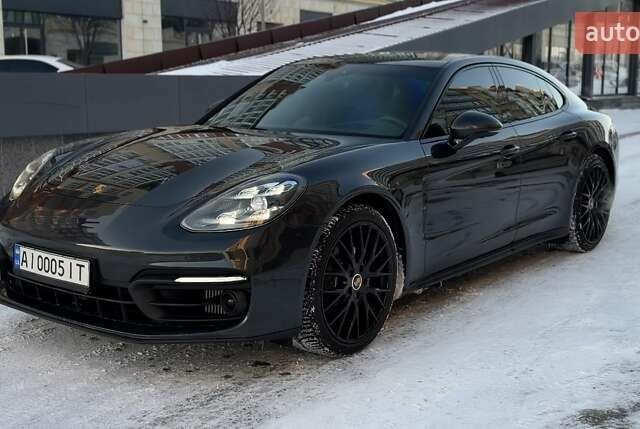 Серый Порше Панамера, объемом двигателя 2.89 л и пробегом 72 тыс. км за 99000 $, фото 1 на Automoto.ua