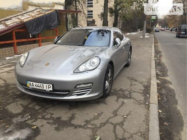 Сірий Порше Panamera, об'ємом двигуна 4.8 л та пробігом 97 тис. км за 37499 $, фото 1 на Automoto.ua