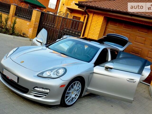 Сірий Порше Panamera, об'ємом двигуна 0 л та пробігом 80 тис. км за 40500 $, фото 1 на Automoto.ua