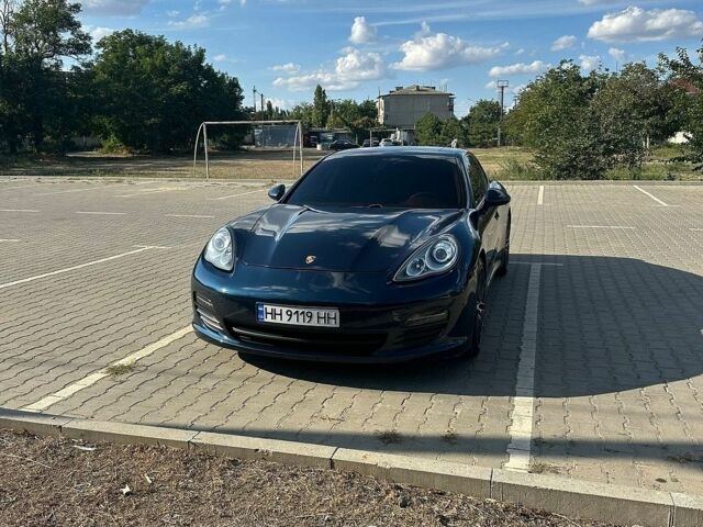 Синій Порше Panamera, об'ємом двигуна 3.61 л та пробігом 243 тис. км за 18000 $, фото 1 на Automoto.ua