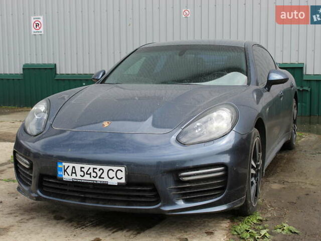 Синий Порше Панамера, объемом двигателя 4.81 л и пробегом 140 тыс. км за 31099 $, фото 1 на Automoto.ua