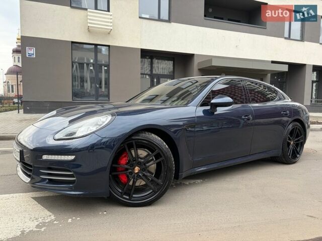 Синій Порше Panamera, об'ємом двигуна 3.61 л та пробігом 82 тис. км за 33111 $, фото 1 на Automoto.ua