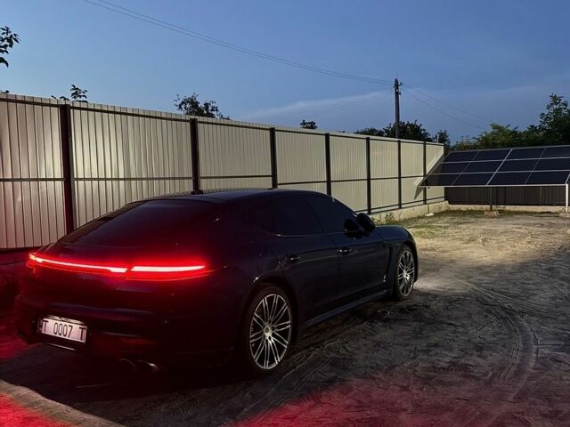 Синий Порше Панамера, объемом двигателя 3 л и пробегом 220 тыс. км за 35000 $, фото 1 на Automoto.ua