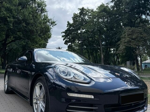 Синій Порше Panamera, об'ємом двигуна 3.61 л та пробігом 82 тис. км за 35000 $, фото 1 на Automoto.ua