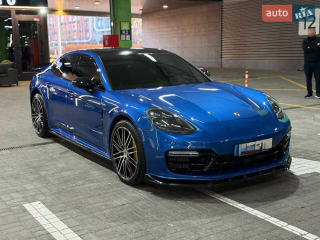 Синій Порше Panamera, об'ємом двигуна 4 л та пробігом 50 тис. км за 64000 $, фото 1 на Automoto.ua