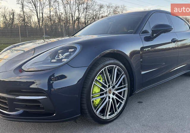 Синий Порше Панамера, объемом двигателя 2.89 л и пробегом 62 тыс. км за 64000 $, фото 1 на Automoto.ua