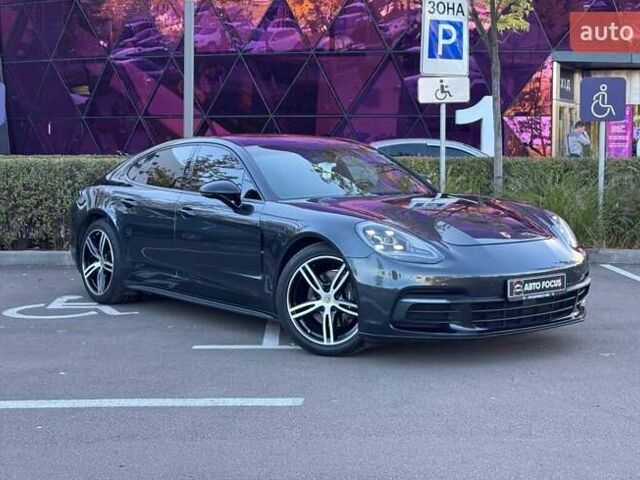Зеленый Порше Панамера, объемом двигателя 3 л и пробегом 69 тыс. км за 49990 $, фото 1 на Automoto.ua