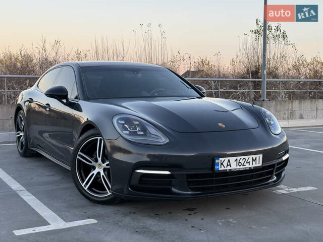 Зелений Порше Panamera, об'ємом двигуна 3 л та пробігом 70 тис. км за 46500 $, фото 1 на Automoto.ua