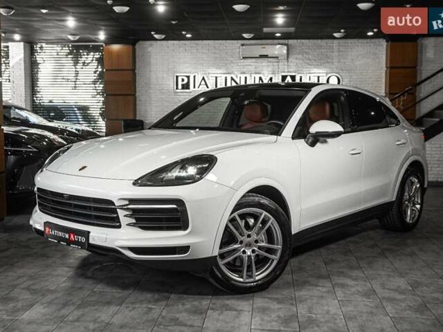 Белый Порше Cayenne Coupe, объемом двигателя 0 л и пробегом 21 тыс. км за 89900 $, фото 1 на Automoto.ua