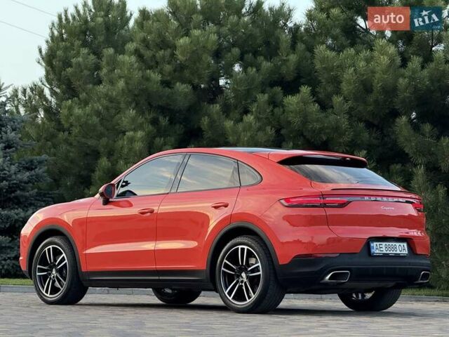 Красный Порше Cayenne Coupe, объемом двигателя 3 л и пробегом 71 тыс. км за 64500 $, фото 1 на Automoto.ua