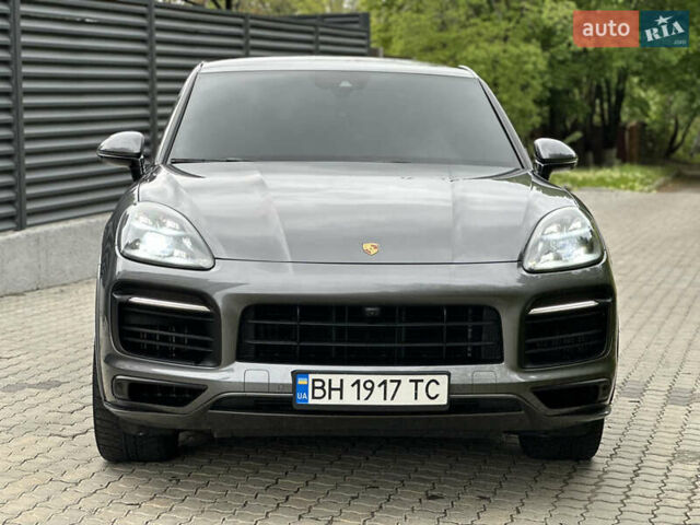 Серый Порше Cayenne Coupe, объемом двигателя 4 л и пробегом 5 тыс. км за 87000 $, фото 1 на Automoto.ua