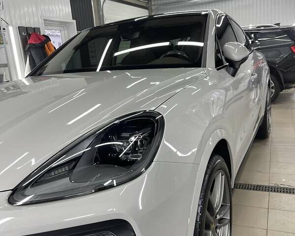 Сірий Порше Cayenne Coupe, об'ємом двигуна 3 л та пробігом 58 тис. км за 99000 $, фото 1 на Automoto.ua