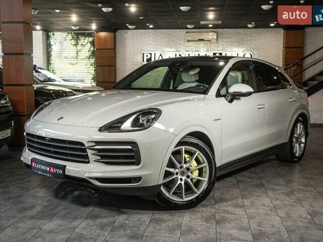 Сірий Порше Cayenne Coupe, об'ємом двигуна 3 л та пробігом 68 тис. км за 129900 $, фото 1 на Automoto.ua