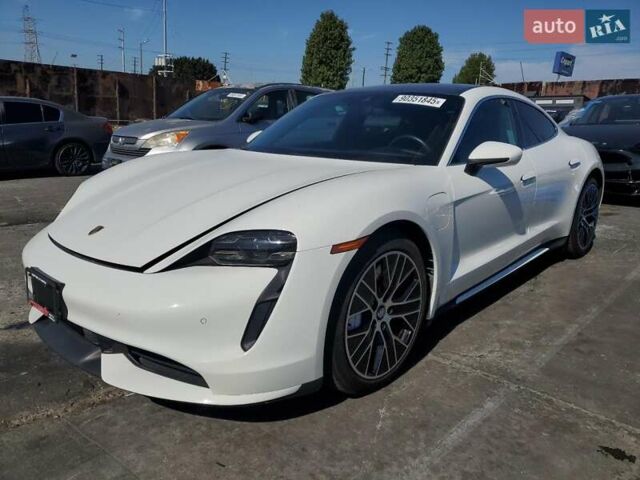 Белый Порше Тайкан, объемом двигателя 0 л и пробегом 23 тыс. км за 38000 $, фото 1 на Automoto.ua