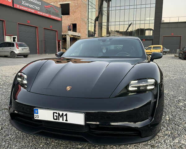 Черный Порше Тайкан, объемом двигателя 0 л и пробегом 40 тыс. км за 88500 $, фото 1 на Automoto.ua