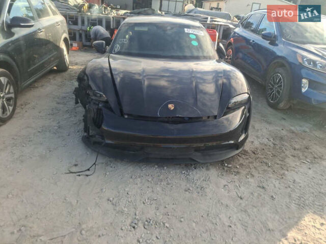 Порше Тайкан, объемом двигателя 0 л и пробегом 60 тыс. км за 42000 $, фото 1 на Automoto.ua