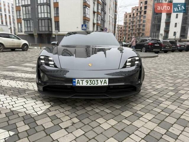 Серый Порше Тайкан, объемом двигателя 0 л и пробегом 53 тыс. км за 55000 $, фото 1 на Automoto.ua