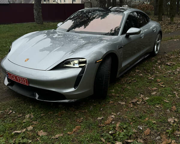 Серый Порше Тайкан, объемом двигателя 0 л и пробегом 55 тыс. км за 70000 $, фото 1 на Automoto.ua