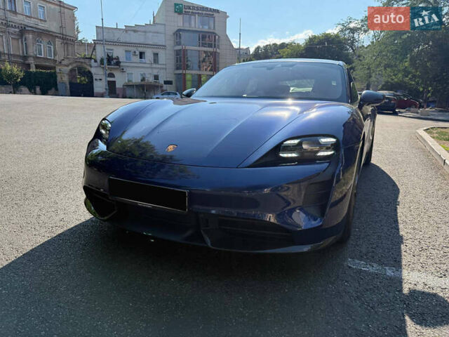 Синий Порше Тайкан, объемом двигателя 0 л и пробегом 21 тыс. км за 104500 $, фото 1 на Automoto.ua