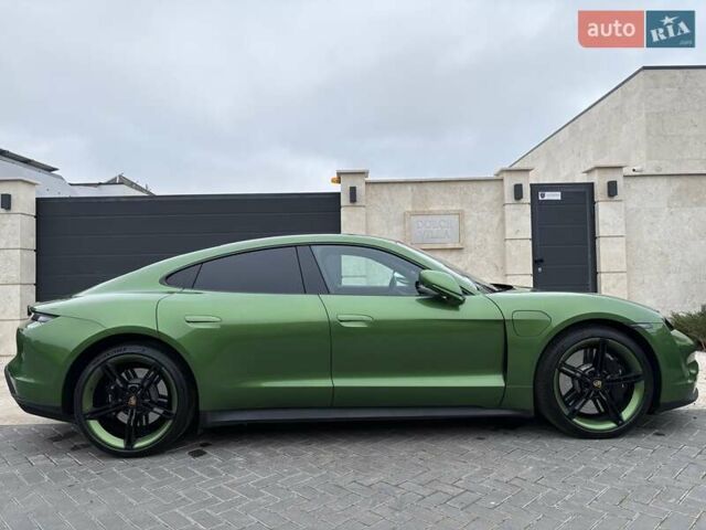Зелений Порше Тайкан, об'ємом двигуна 0 л та пробігом 32 тис. км за 72000 $, фото 1 на Automoto.ua