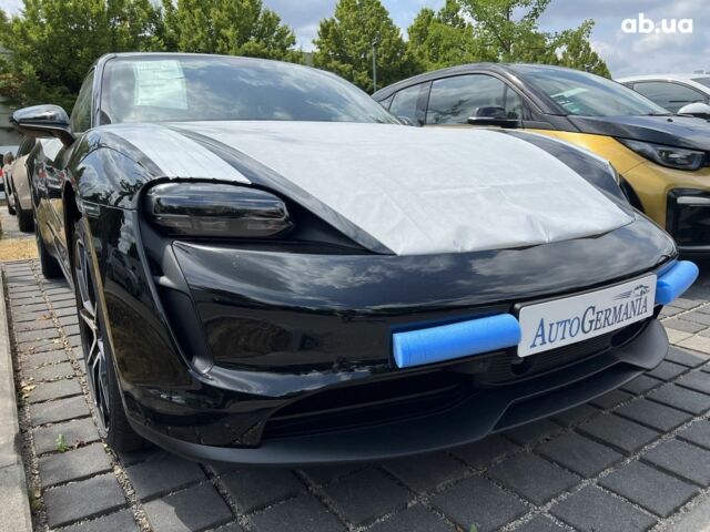 Порше Taycan Cross Turismo, объемом двигателя 0 л и пробегом 0 тыс. км за 150957 $, фото 1 на Automoto.ua