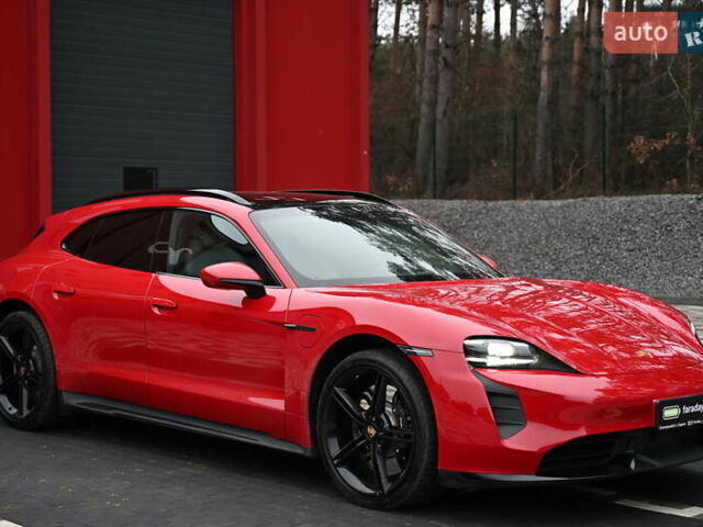 Красный Порше Taycan Sport Turismo, объемом двигателя 0 л и пробегом 34 тыс. км за 84067 $, фото 1 на Automoto.ua
