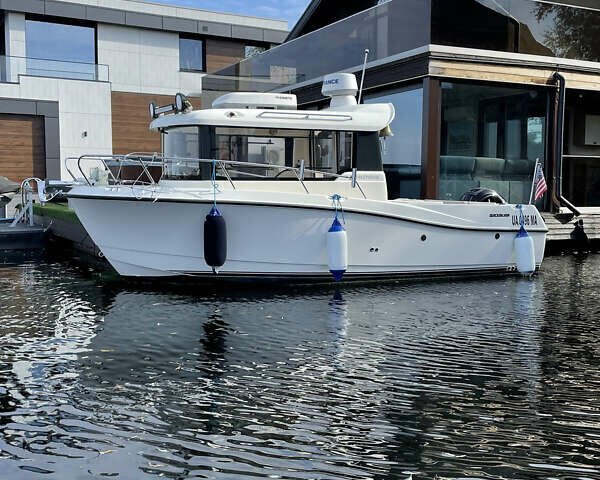 Білий Квіксільвер 675 Pilothouse, об'ємом двигуна 3 л та пробігом 1 тис. км за 99000 $, фото 1 на Automoto.ua