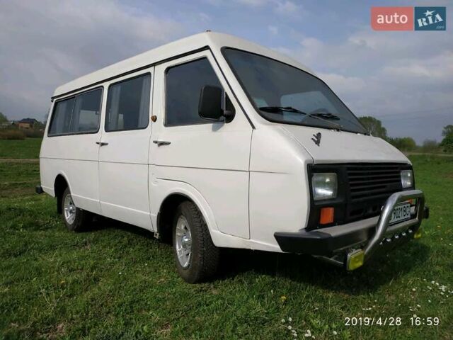Белый РАФ 2203, объемом двигателя 2.3 л и пробегом 1 тыс. км за 5000 $, фото 1 на Automoto.ua