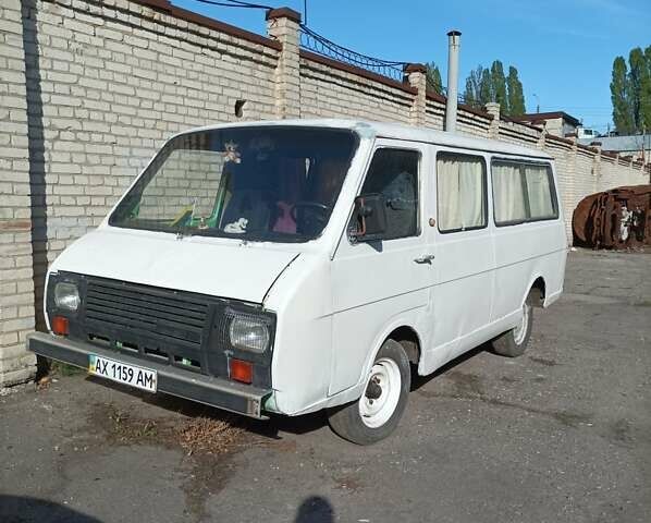 Белый РАФ 2203, объемом двигателя 2.45 л и пробегом 59 тыс. км за 846 $, фото 1 на Automoto.ua