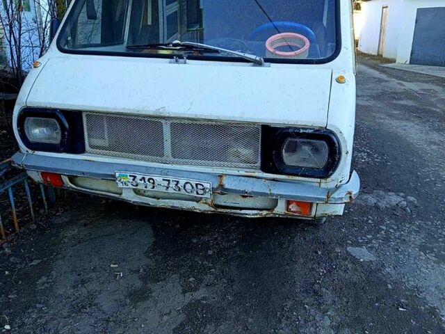Білий РАФ 2203, об'ємом двигуна 2.4 л та пробігом 300 тис. км за 600 $, фото 1 на Automoto.ua
