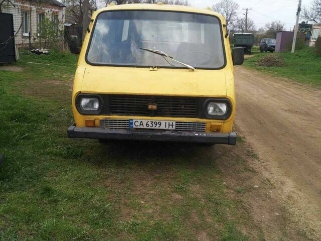 Жовтий РАФ 2203, об'ємом двигуна 2.45 л та пробігом 95 тис. км за 550 $, фото 1 на Automoto.ua