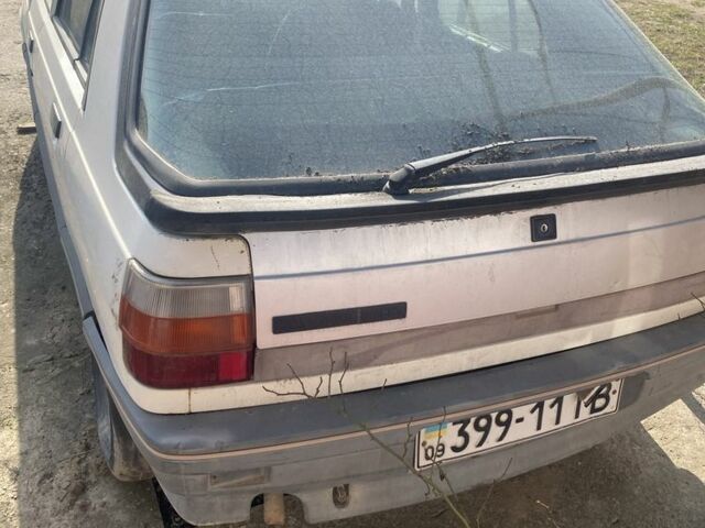 Білий Рено 10, об'ємом двигуна 1.6 л та пробігом 3 тис. км за 542 $, фото 1 на Automoto.ua