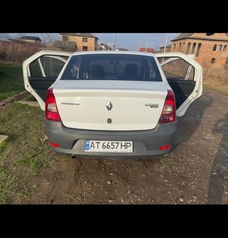 Белый Рено 10, объемом двигателя 1.4 л и пробегом 240 тыс. км за 2650 $, фото 1 на Automoto.ua