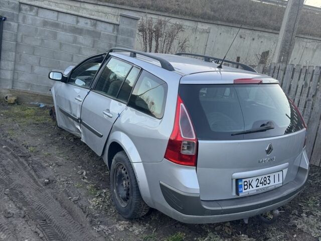 Серый Рено 10, объемом двигателя 1.5 л и пробегом 270 тыс. км за 1100 $, фото 1 на Automoto.ua